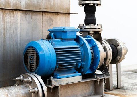 Industrial Microgrid Systems Overview: Architecture, Components, Energy Management and Applications