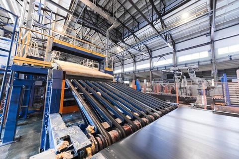 Industrial IoT Devices Overview: Sensors, Gateways, Connectivity and Manufacturing Applications