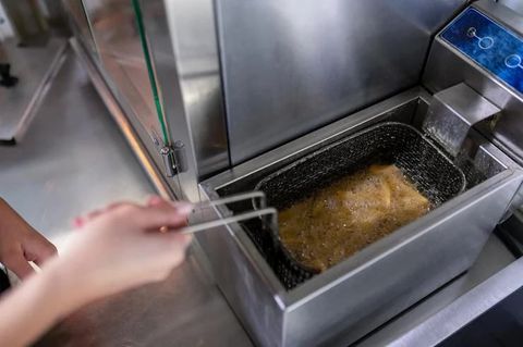 Drum Washer Machines Keep Food Processing Lines Clean and Running Smoothly